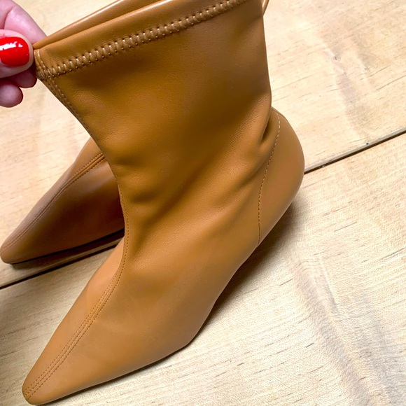 Anthropologie Angel Alaroon pointed toe kitten heal boots in honey. - Picture 3 of 3